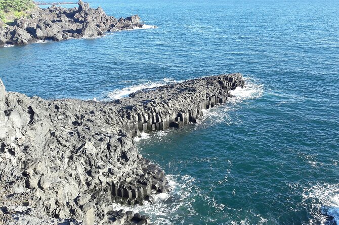 2 Days Jeju Island Private Taxi Tour (East/West of Jeju Island ) - Closure swaps and bad-weather changes, how flexible is this plan