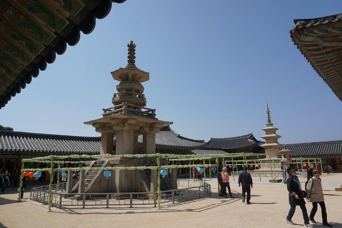 3-Days 2-Nights Gyeongju UNESCO Sites & Busan City [Private Tour from Seoul] - Gyeongju Day 1: Museum Context, Silla Tombs, and the Cheomseongdae Moment