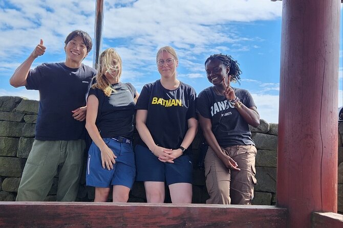 4-Hours Hiking and Tasting Rice Wine in the Mountain of Busan - The Pocha-style stop: how the makgeolli meal works