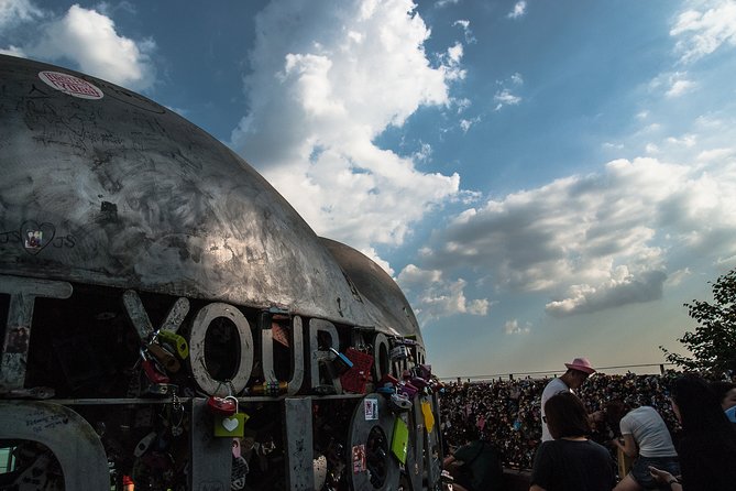 4 Hours Private tour with top attractions in Seoul - N Seoul Tower as your payoff, and a few timing tips