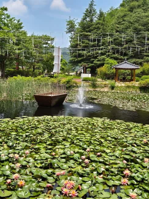 Andong: UNESCO Sites, Mask Dance, and Secret Garden & Bridge - Hahoe Folk Village and the Hahoe Byeolsin Gut Talnori mask dance
