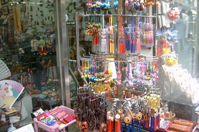 Best of Seoul Shopping Tour - Starting at Seoul City Hall, then getting around by coach