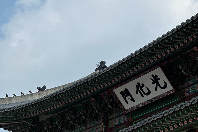 Best Things to Do - Half Day Seoul Trip (Seoul Palace & Temple) - Guide quality and group feel: what tends to work well