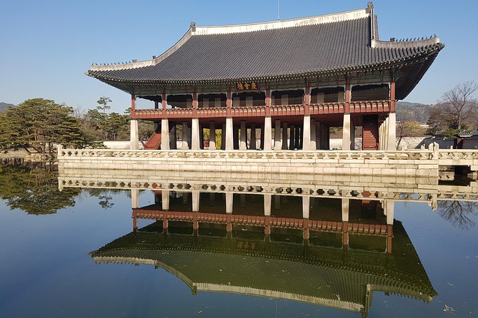 Best Walking Tour to Gyeongbok Palace Bukchon Hanok Village - Group Size, Timing, and Why 3 Hours Feels Just Right