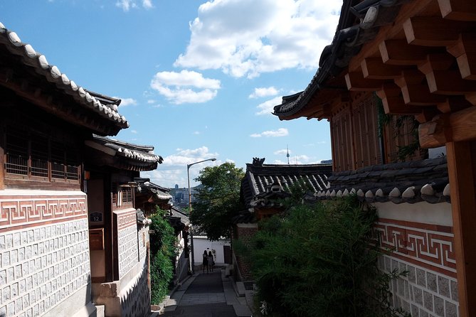 Best Walking Tour to Gyeongbok Palace Bukchon Hanok Village - Gyeongbokgung Palace and the Royal Guard Changing Ceremony