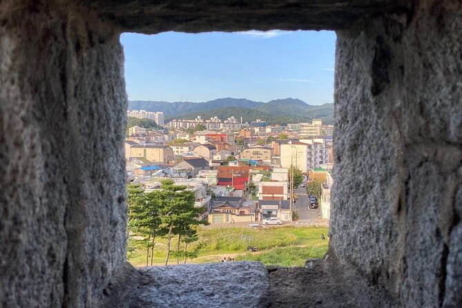 Beyond Seoul: Starfield Library, Hwaseong Fortress & Cave Quest - Suwon outside Seoul: a day that actually changes your senses
