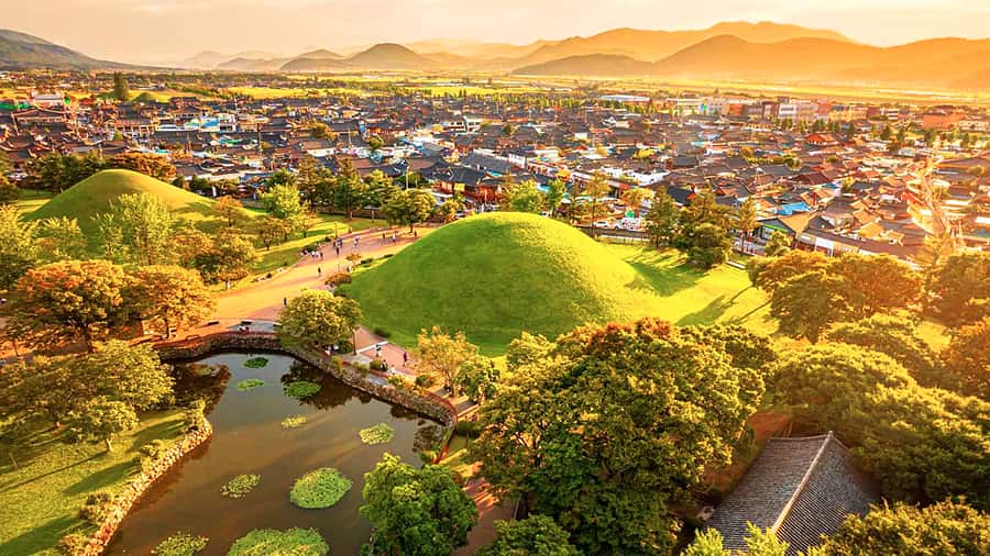 Busan: 7 Highlights Gyeongju City One Day Tour - Hwangnidan-gil and 십원빵: the easy culture break