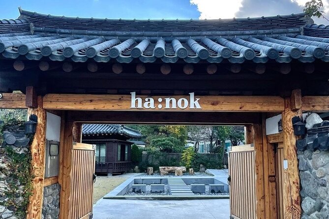 Busan Day Trip from Seoul by KTX - Private Tour with Local Guide - A Busan day trip from Seoul that starts early for a reason