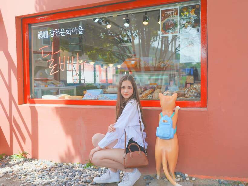 Busan: Gamcheon Village and Haeundae Blueline Park Tour - Photo Strategy That Works With This 9-Hour Schedule