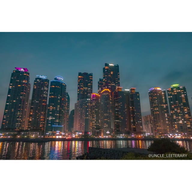 Busan: Haeundae 100-Minute Walking Tour - Haeundae Beach, Beautiful Views With Korean War Context