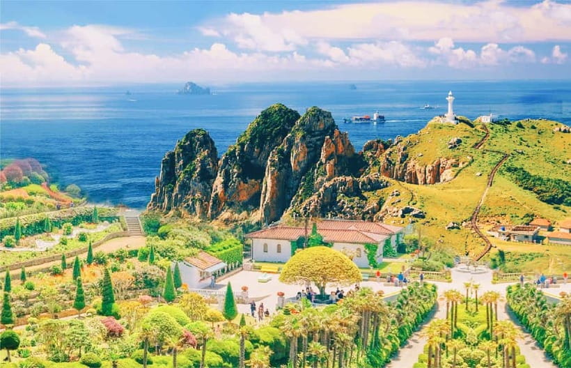 Busan: Hidden Gem Geoje & Oedo Botania Island & Cable car - Oedo Botania on Oedo Island: Garden Calm With Coastal Drama