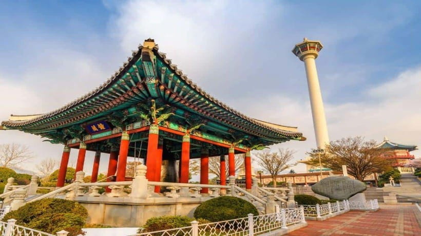 Busan: Jagalchi Market & Gamcheon village Walking Tour - A Half-Day Loop Through Busans Markets and Views