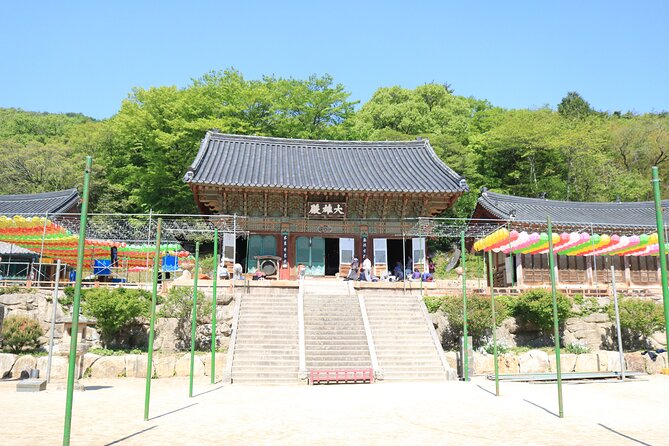 Busan Sightseeing Tour Including Gamcheon Culture Village and Beomeosa Temple - Gamcheon Culture Village, Pastels, Art, and the Stair Factor