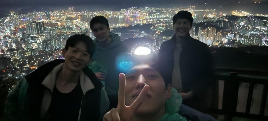 Busan: The Best Night View Small Group Tour - The hike up Hwangnyeongsan: how hard it really is