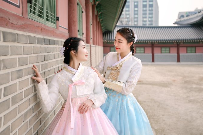 Changdeokgung Palace Hanbok Rental Experience in Seoul - The Exact Flow: From Meeting Point to Palace Photos