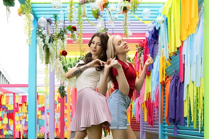 Color Pool Museum - What to wear: the photo-first rule that makes or breaks your results