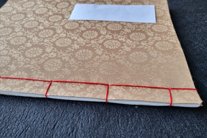 Create a Handmade Traditional Korean Notebook in Insadong - Finding Tongmoongwan and getting oriented in Insadong