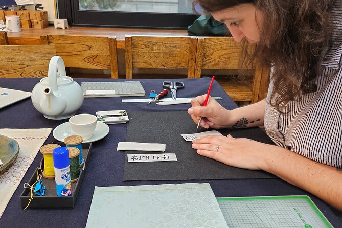 Create a Handmade Traditional Korean Notebook in Insadong - Inside the studio: what a small-group session feels like
