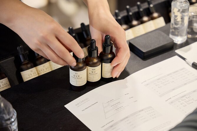 Create Your Own Luxury Niche Perfume in Hongdae - The scent menu: what 30 bases means for your final result