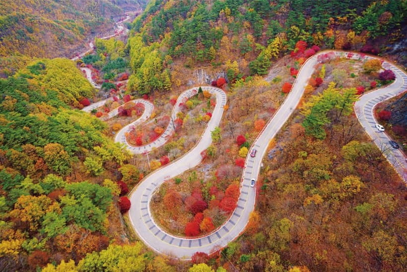 Danyang Tour:Guinsa Temple & Bobaljae & Cheongpung Cable Car - Cheongpung Hoban Cable Car: lake views with momentum