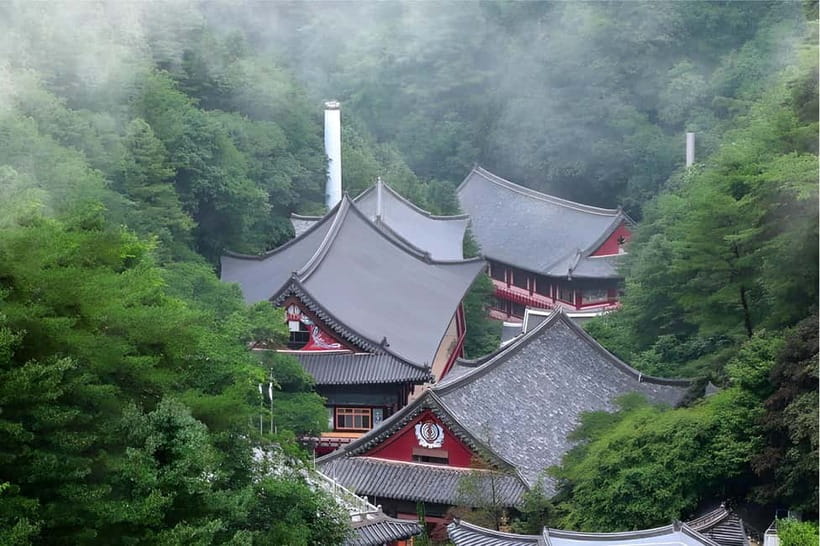 Danyang Tour:Guinsa Temple & Bobaljae & Cheongpung Cable Car - Guinsa Temple: Korea’s biggest temple, inside the woods