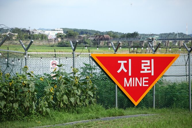 DMZ Guided tour from Seoul with Suspension Bridge or Gondola - A tense border day that actually has structure
