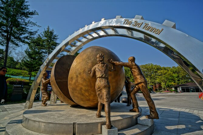 [DMZ Private Full day Tour] & The War Memorial include Lunch - Dorasan Station: the symbolic border you can stand near