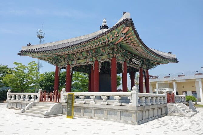 DMZ Tour + The War Memorial of Korea Museum - The ride out of Seoul: start in Myeong-dong and plan for a long day