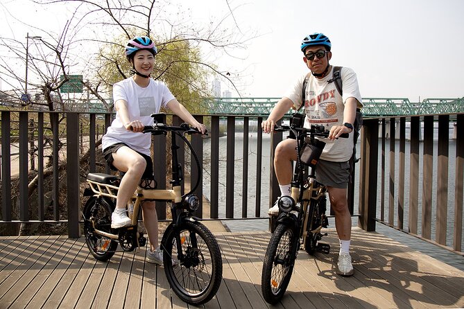 ENKO Electric Bike Ride on The Han River Bike Path in Seoul - Finding ENKO Near Gwangheungchang Station, Seoul Line 6