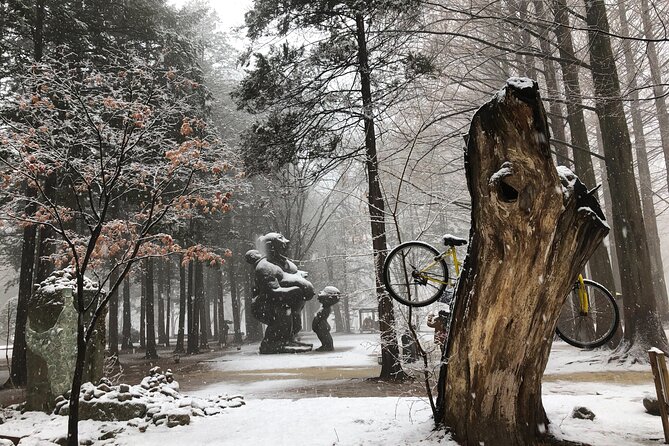 Eobi Ice Valley / Elysian Ski Resort / Nami Island - Eobi Ice Valley: the photo stop that depends on the cold