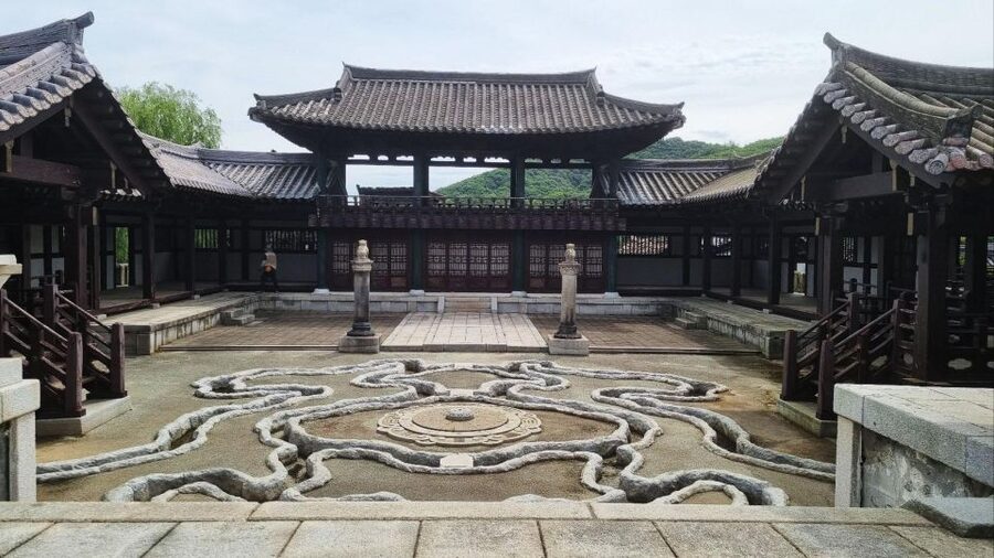 From Seoul: Dae Jang Geum Park Historic K-Drama Set Tour - Getting Out of Seoul: The Ride That Sets the Tone