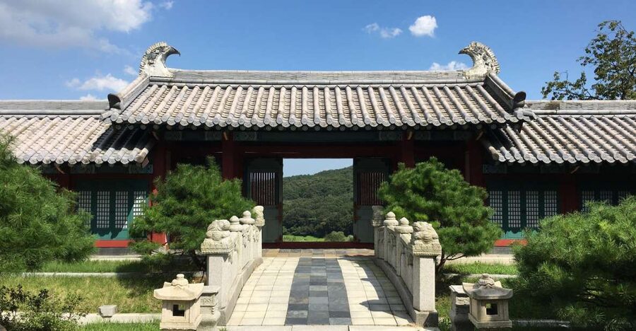 From Seoul: Dae Jang Geum Park Historic K-Drama Set Tour - When You Might Catch Filming: The Fun Part With Real Etiquette