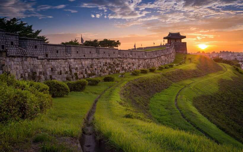 From Seoul: Suwon Hwaseong Fortress Night Tour - From Seoul to Suwon, the easy way