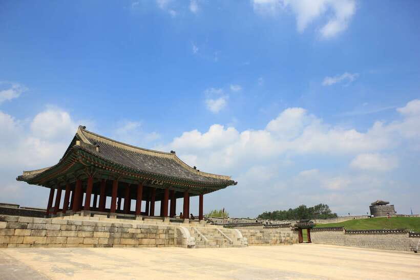 From Seoul: Suwon Hwaseong Fortress Tour - Comfort checklist: shoes, rules, and what can affect your experience