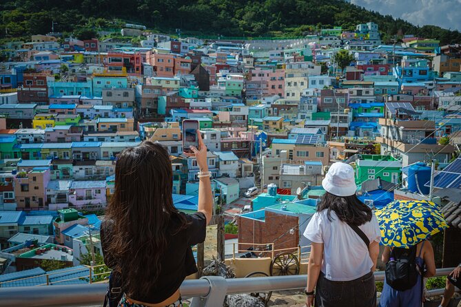 Full Day Busan and Gyeongju Guided Tour - Hwangridan-gil: old buildings, preserved atmosphere, street-level memory