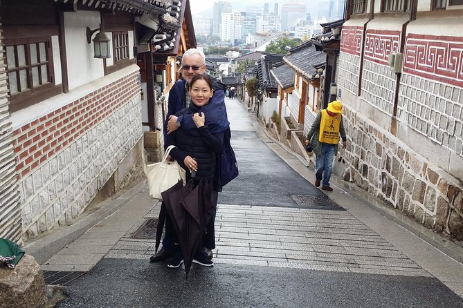 Full Day- Essential Seoul City Tour & Gourmet Tour(including Lunch and Dinner) - Bukchon Hanok Village and Baek In-je’s House: Where Seoul Feels Old