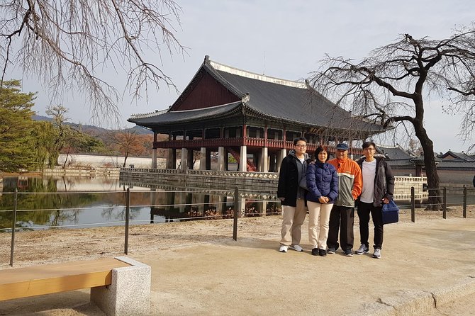 Full Day- Essential Seoul City Tour & Gourmet Tour(including Lunch and Dinner) - Insadong: Old Seoul Streets for Souvenirs, Crafts, and Atmosphere