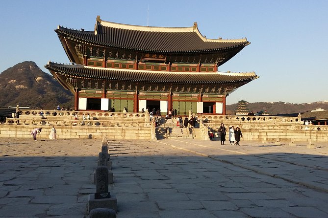 Full Day- Essential Seoul City Tour & Gourmet Tour(including Lunch and Dinner) - Tea at the Kyung-In Museum of Fine Art: A Calm Pause You’ll Remember