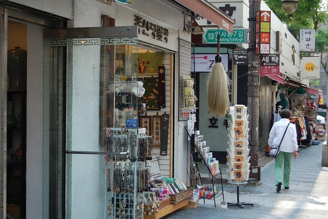 Full-Day Palace Tour in Seoul - Insadong: souvenirs, tea stops, and slow browsing time