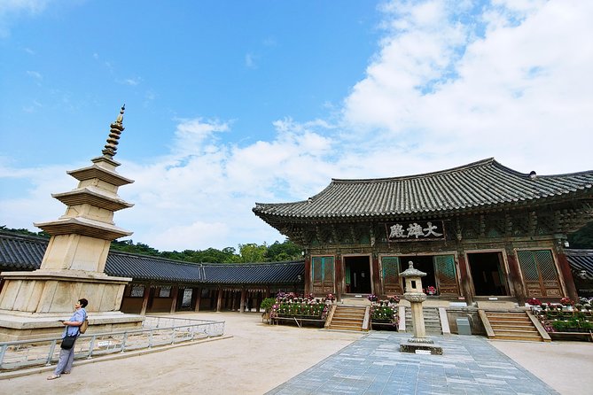Full day Private Gyeongju UNESCO Heritage Tour : a glimpse into Silla - Donggung Palace and Wolji Pond (Anapji): end with the famous night-feel