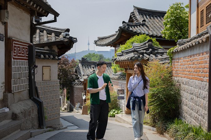 Gwanghwamun Tour l 120 minutes to Understand Local Korean Society - What you pay, why it feels fair, and how the group size helps