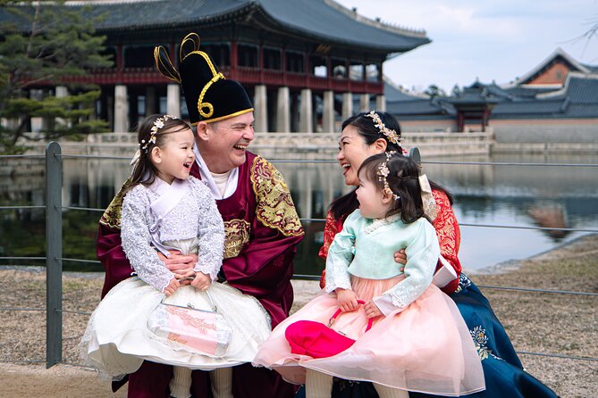 Gyeongbokgung palace family/group private photoshoot - Key highlights at a glance