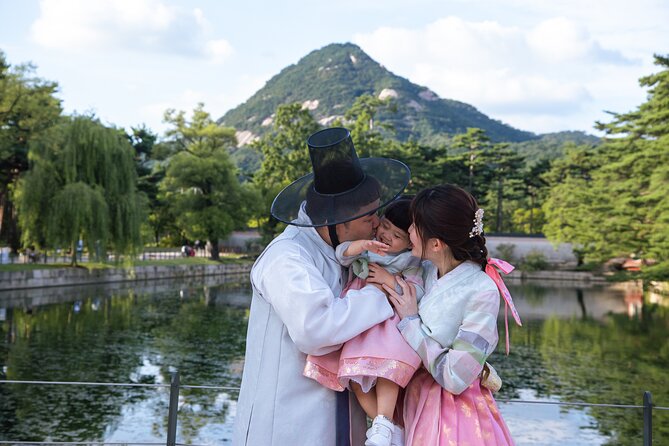 Gyeongbokgung palace family/group private photoshoot - Hanbok choice and hair styling, the part that makes everything easier