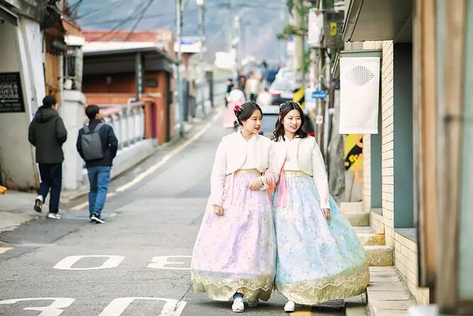 Gyeongbokgung Palace Hanbok Rental Experience in Seoul - Hair Styling and Accessories: What’s Included, What Costs Extra