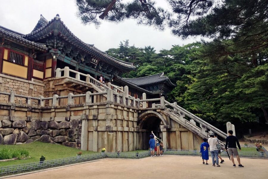 Gyeongju: UNESCO Heritage Tour Including Bulguksa Temple - Daereungwon Tomb Complex: Royal Scale in Grassy Mounds