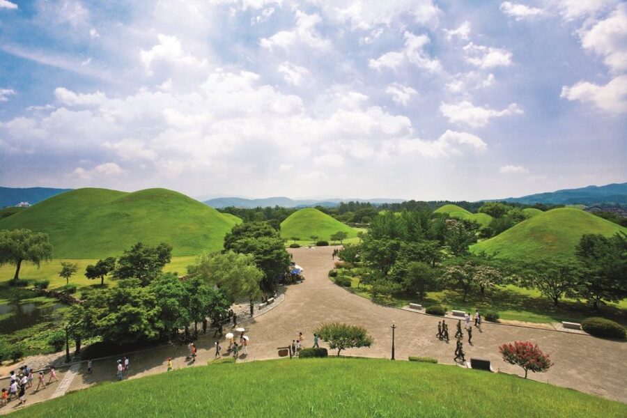 Gyeongju: UNESCO Heritage Tour Including Bulguksa Temple - Bulguksa Temple: Stone Bridges, Quiet Courtyards, and Two Pagodas