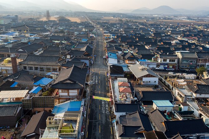 Gyeongju UNESCO sites Private tour with licensed tour guide - Gyochon Traditional Village and Woljeonggyo Bridge, for the human scale