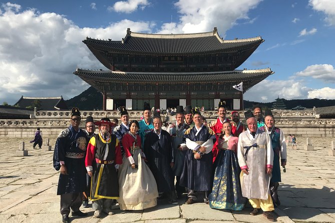 Half day Morning Seoul City Tour(Temple & Gyeongbok Palace) - Guides, pacing, and how to keep it from feeling rushed