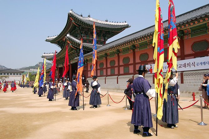 Half day Morning Seoul City Tour(Temple & Gyeongbok Palace) - Price and value: what you get for $32 per person