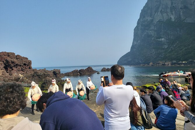 Half or Day Tour For Cruise customers arriving at Gangjeong Port - Vehicle choice, group size, and the comfort reality
